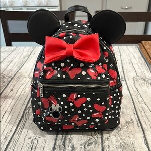Minnie Mouse Backpack - Black and Red